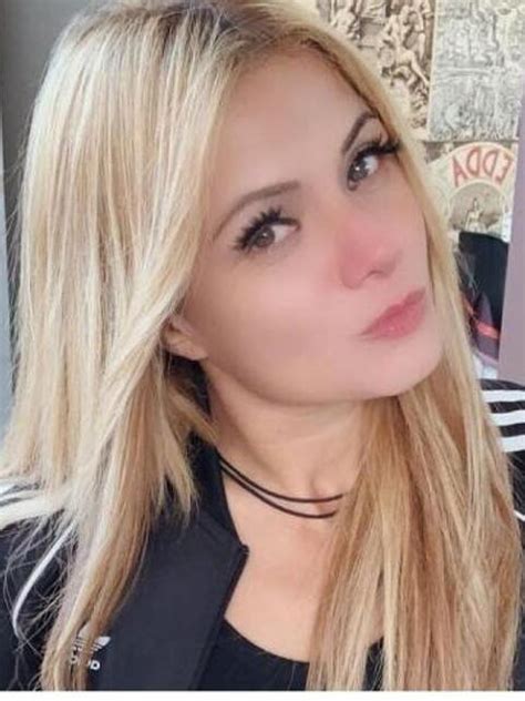 bacheca incontri luino|Escort Luino, Annunci Donna Cerca Uomo